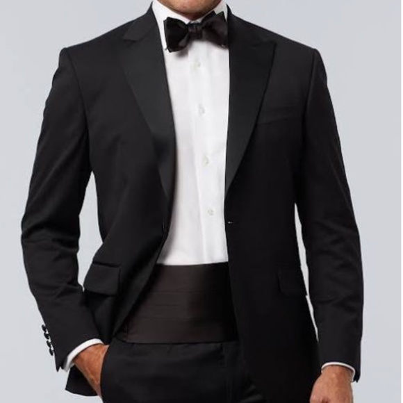 Beautiful Black Tux with Peak Lapel - Loro Piana Fabric - Picture 2 of 11